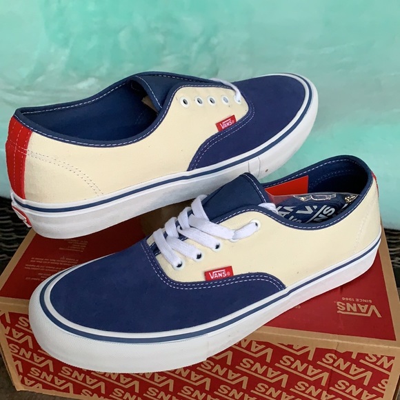 VANS AUTHENTIC PRO STV NAVY/CLASSIC WHITE WMNS - Picture 7 of 14